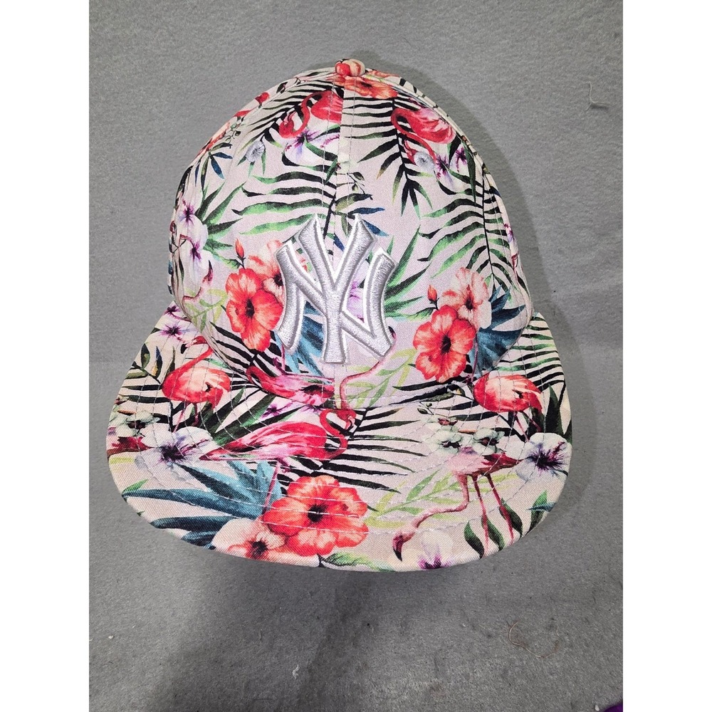 New Era 9FIFTY New York Yankees Snapback Hat Floral Flamingo Tropical Print MLB